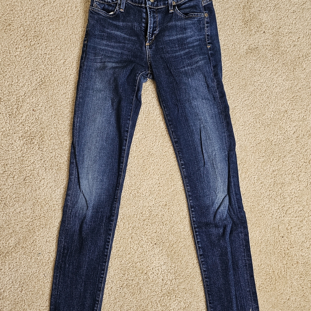 Classic Blue Women's JeansCitizens of Humanity dark wash skinny jeans #denim #hi